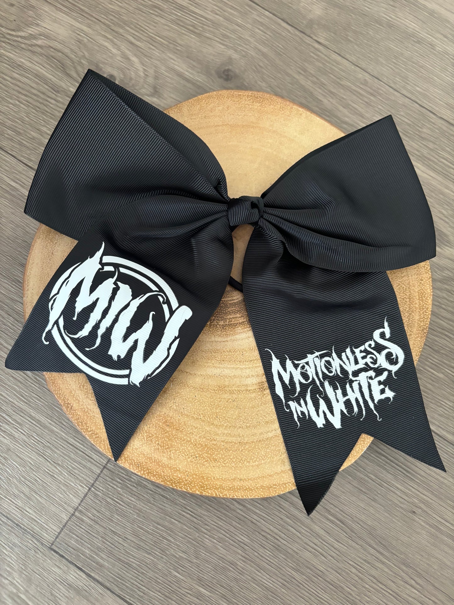 MIW Hair Bow