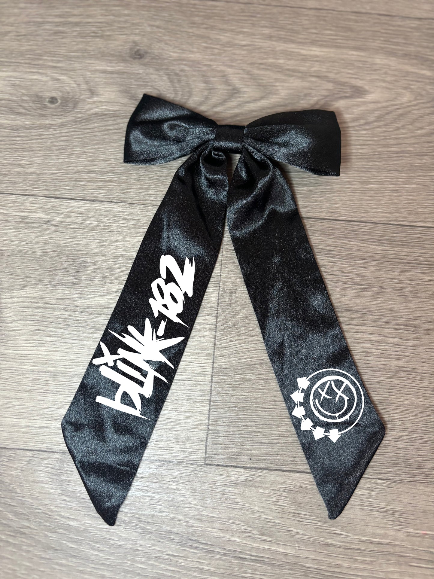 Blink 182 Long Tail Ribbon Hair Bow on Clip